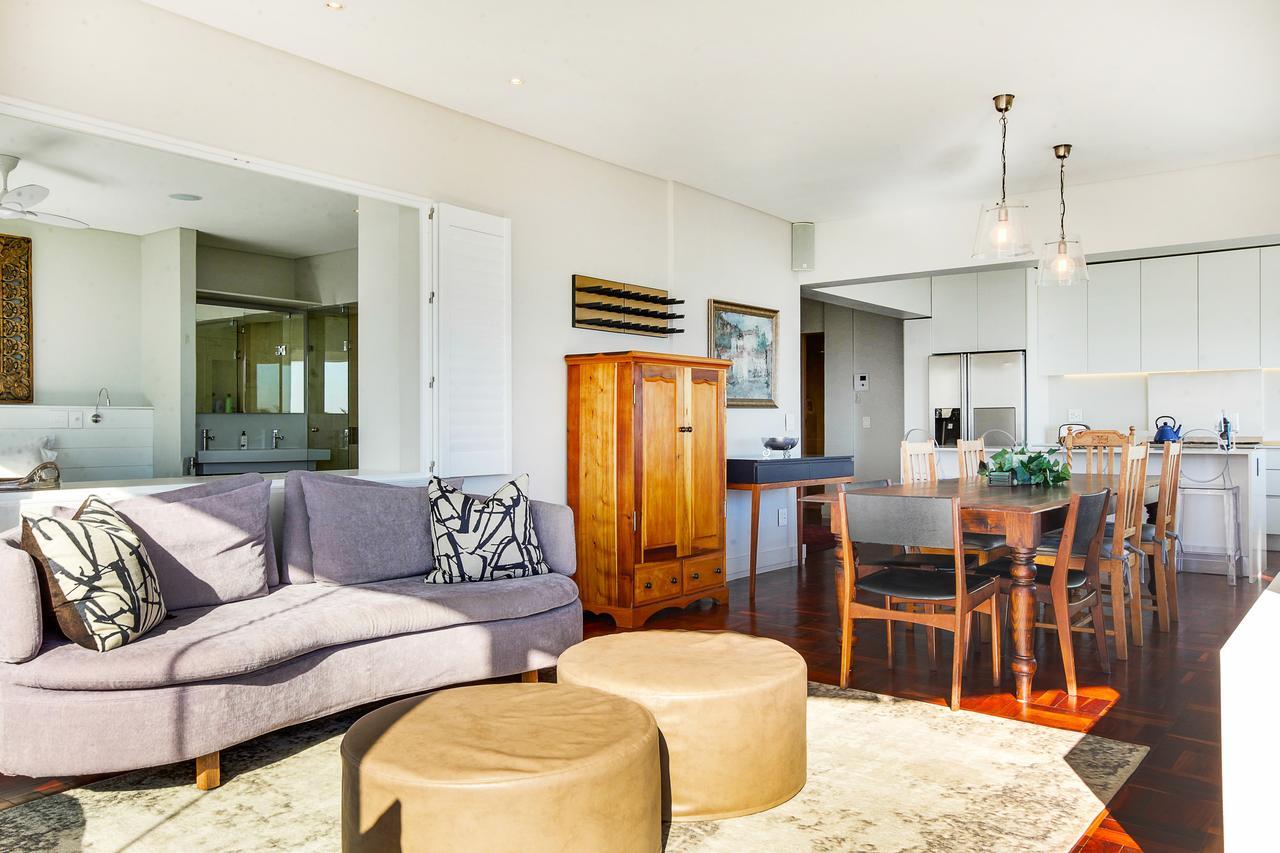 Backup Powered Sea View Apartment On The Promenade Ciudad del Cabo Exterior foto