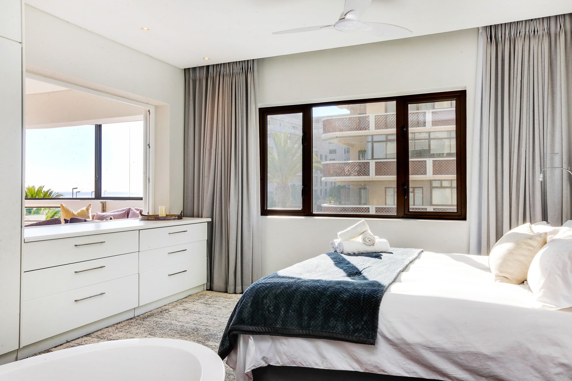 Backup Powered Sea View Apartment On The Promenade Ciudad del Cabo Exterior foto