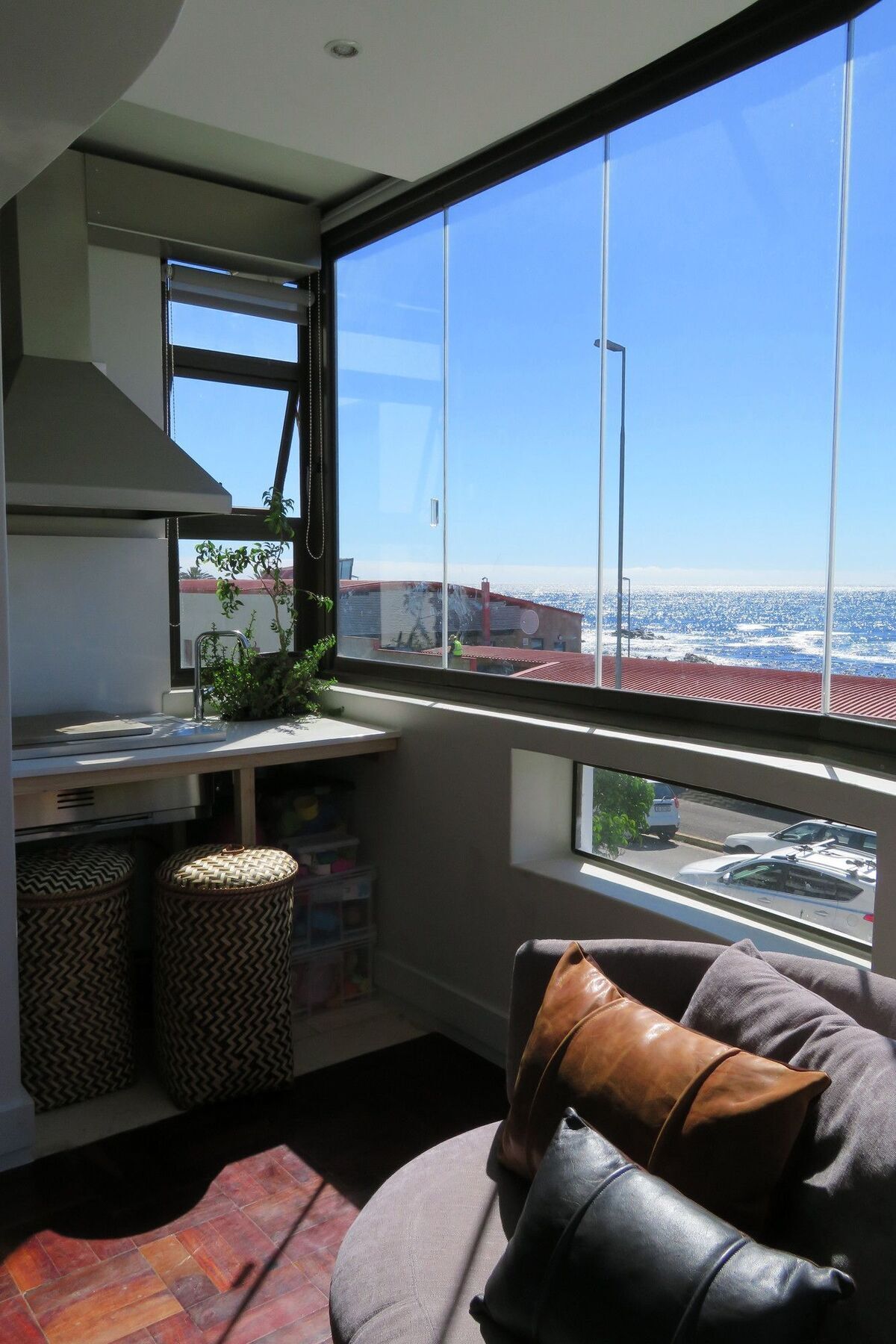 Backup Powered Sea View Apartment On The Promenade Ciudad del Cabo Exterior foto